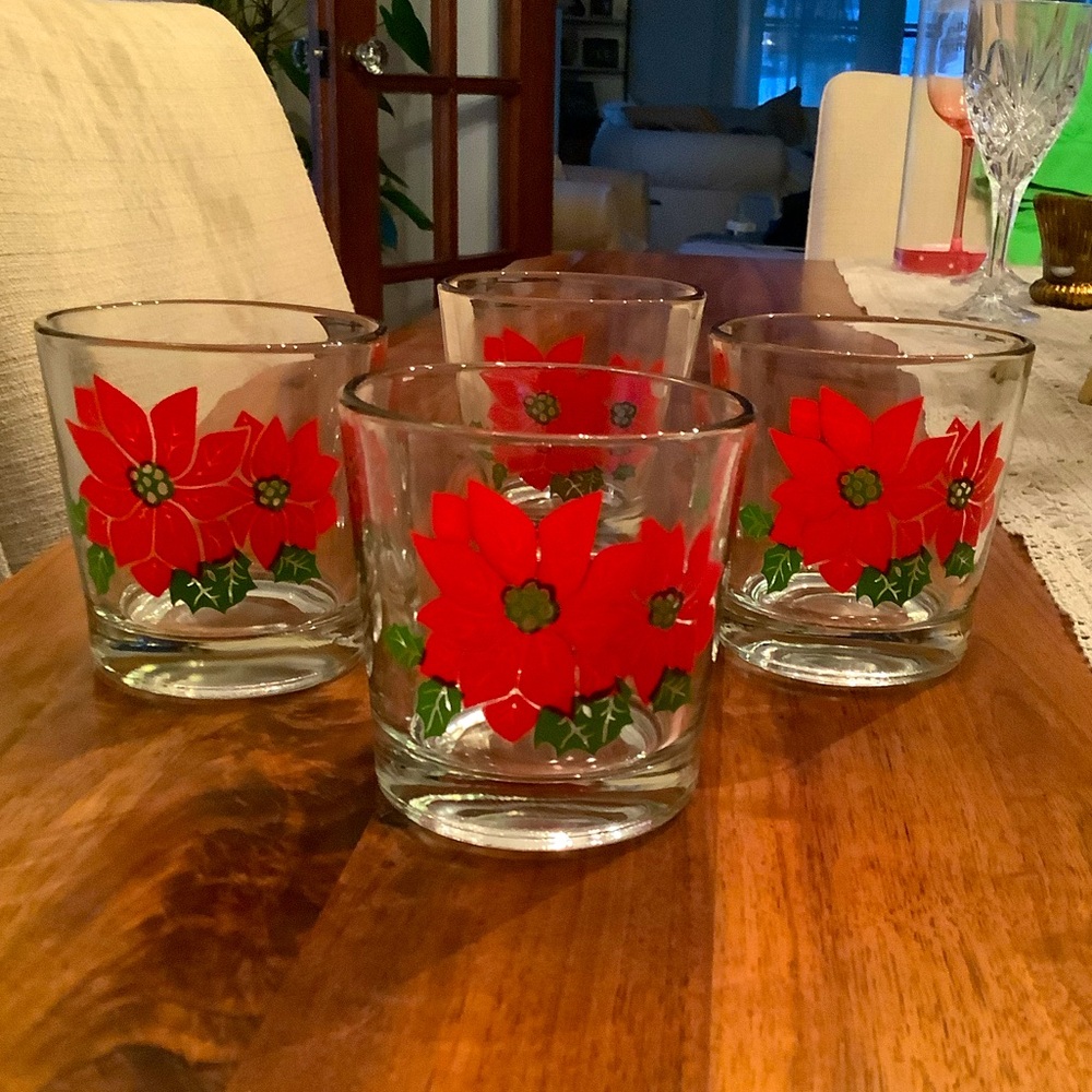 Vintage poinsettia holiday rock glasses, set of four
